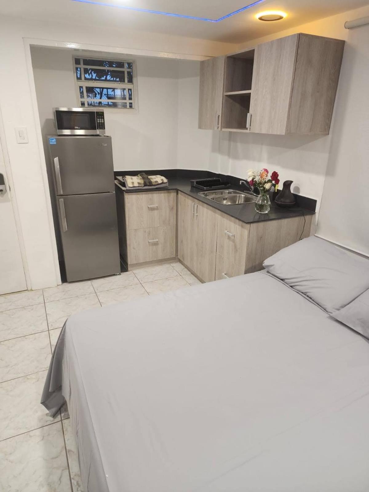 A1 Apartments Aruba Oranjestad Exterior photo