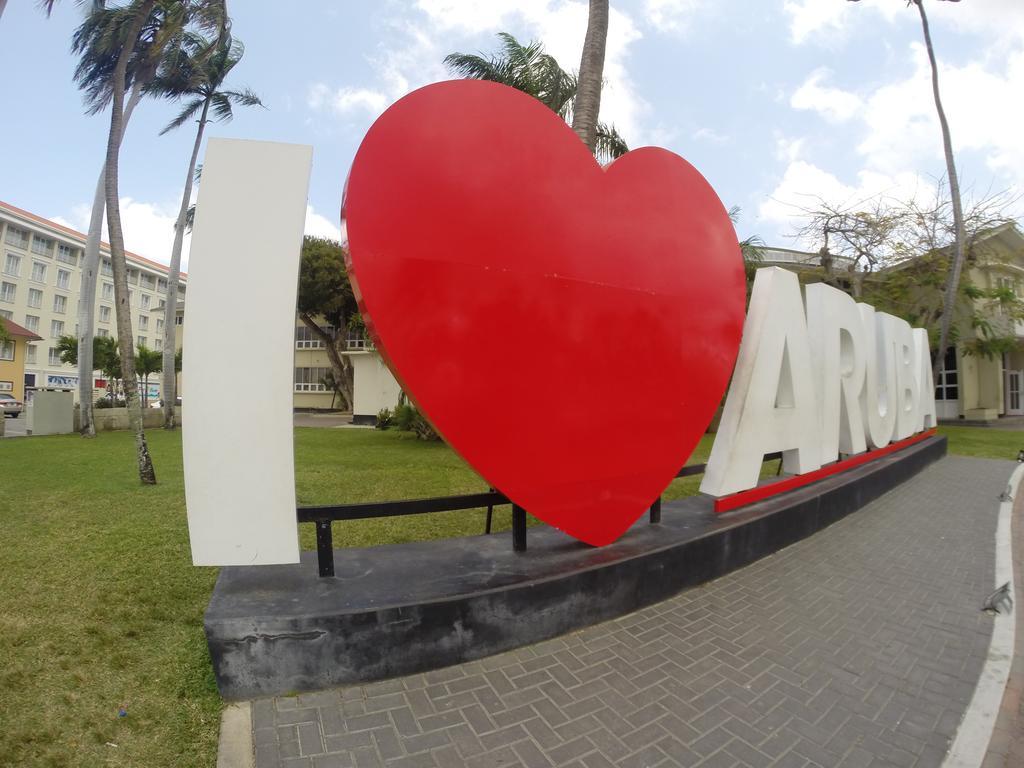 A1 Apartments Aruba Oranjestad Exterior photo